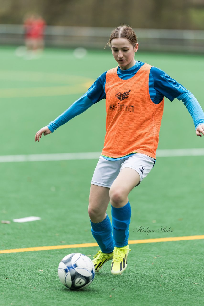 Bild 112 - wBJ VfL Pinneberg - Eimsbuettler TV2 : Ergebnis: 3:5